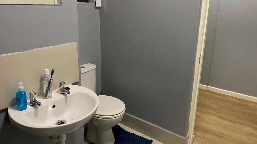 To Let 1 Bedroom Property for Rent in Pinelands Western Cape